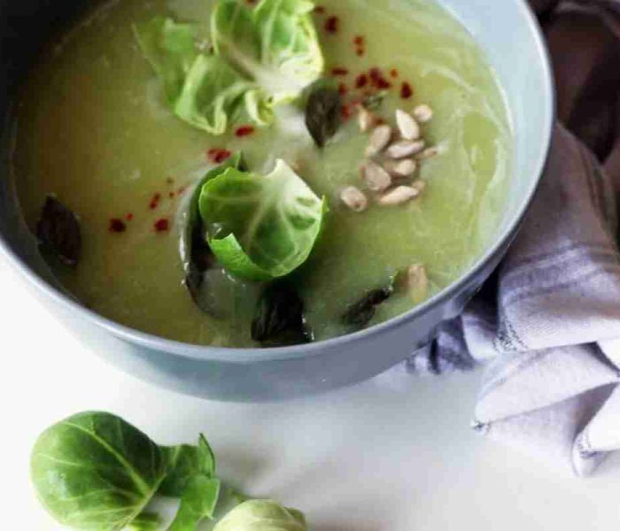 Sopa-con-Coliflor-y-repollitos-de-brucelas-img