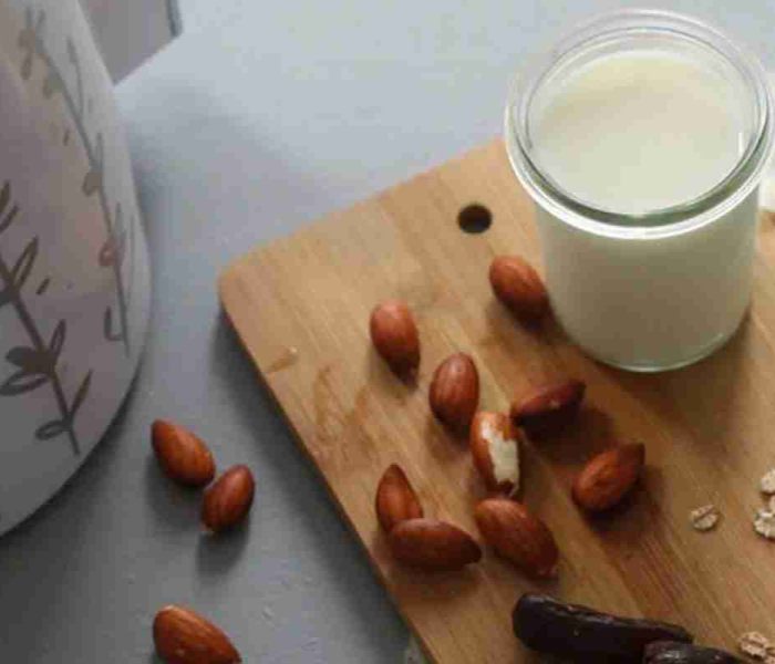 leche-de-avena-con-almendras-img